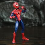figura spiderman articulada